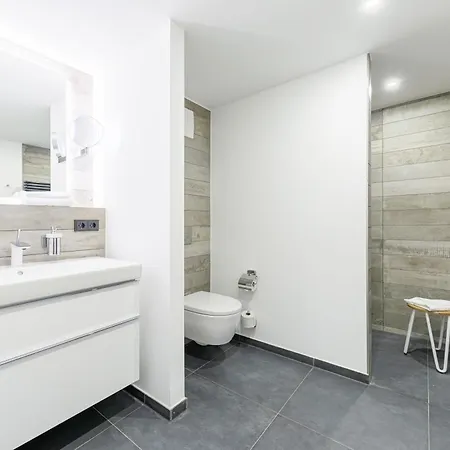 Boddenglueck Mit 2 Schlafzimmer Und Ostbalkon شقة فاستروم