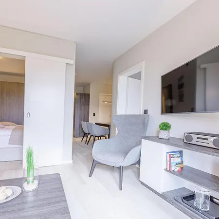 Boddenglueck Mit 2 Schlafzimmer Und Ostbalkon شقة *