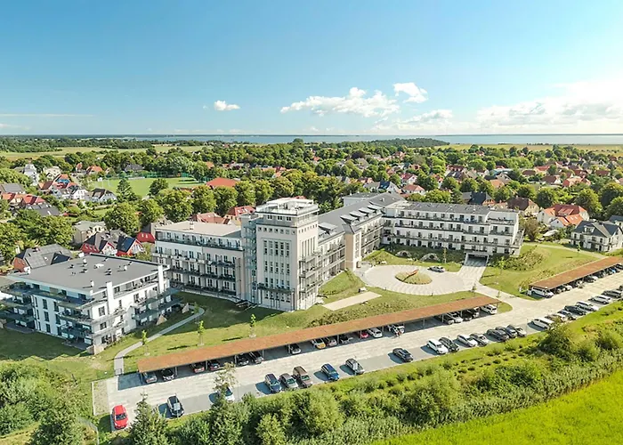 Boddenglueck Mit 2 Schlafzimmer Und Ostbalkon Wustrow (Fischland)